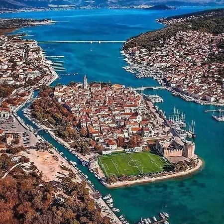 Bridgeview * تروغير